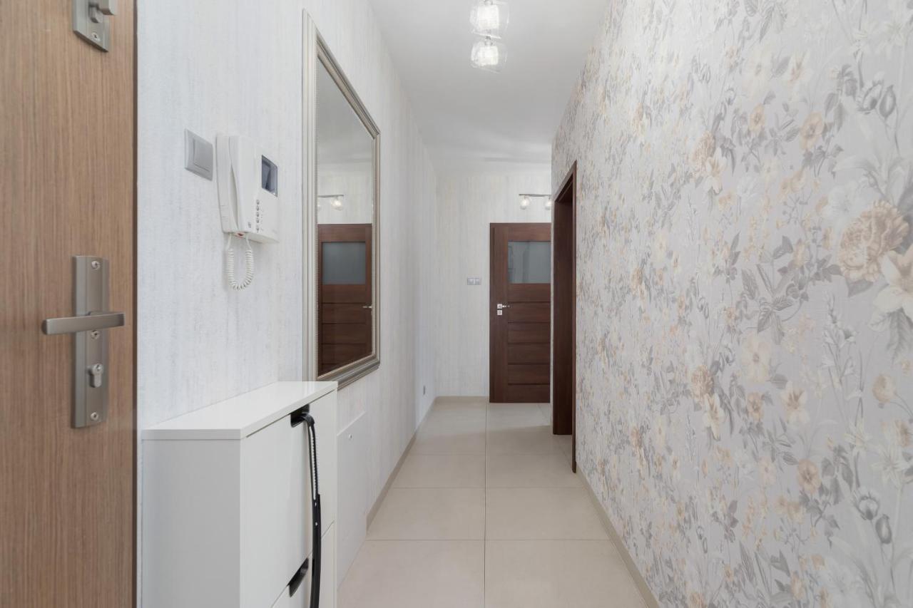 Krakow Blonia Apartment With Balcony By Noclegi Renters Extérieur photo