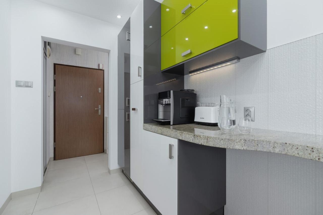 Krakow Blonia Apartment With Balcony By Noclegi Renters Extérieur photo